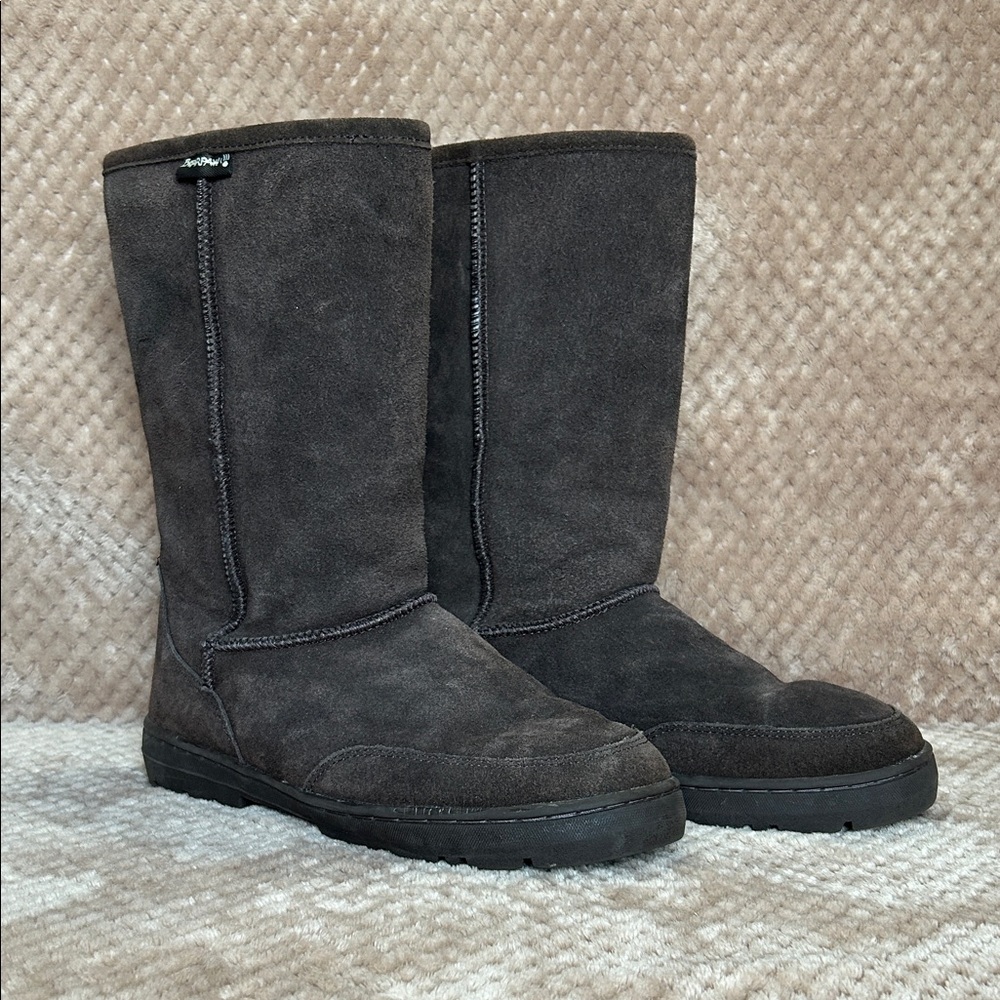 Women’s BearPaw Boots Size 10 Dark Brown